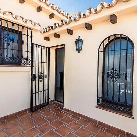 Villa Paradise *